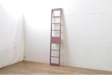 アンティーク建具　ペイント仕上げ限定　どこか懐かしい雰囲気を醸し出す縦長窓1枚(ガラス欄間、明かり取り、明り取り、FIX窓、フィックス窓、ガラス窓、嵌め殺し)(R-077996)