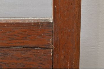 アンティーク建具　ペイント仕上げ限定　どこか懐かしい雰囲気を醸し出す縦長窓1枚(ガラス欄間、明かり取り、明り取り、FIX窓、フィックス窓、ガラス窓、嵌め殺し)(R-077996)