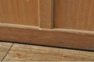 アンティーク建具　時を経た風合いが味わい深い板戸1枚(木製扉)(R-077997)
