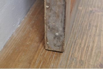 アンティーク建具　時を経た風合いが味わい深い板戸1枚(木製扉)(R-077997)