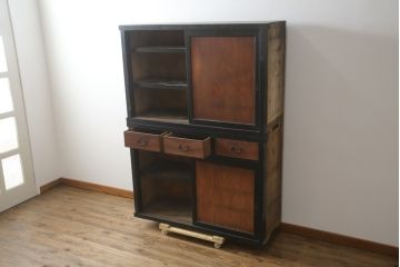 和製アンティーク　前板欅(ケヤキ)材　モダンデザインで現代のお部屋にも取り入れやすい二段重ね収納棚(水屋箪笥、戸棚、キャビネット、食器棚)(R-078008)