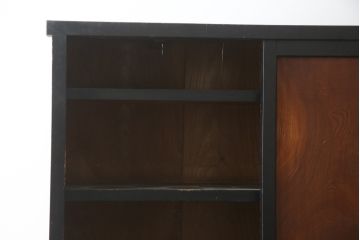 和製アンティーク　前板欅(ケヤキ)材　モダンデザインで現代のお部屋にも取り入れやすいサイドボード(水屋箪笥、戸棚、サイドキャビネット、食器棚)(R-078009)