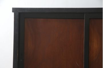 和製アンティーク　前板欅(ケヤキ)材　モダンデザインで現代のお部屋にも取り入れやすいサイドボード(水屋箪笥、戸棚、サイドキャビネット、食器棚)(R-078009)