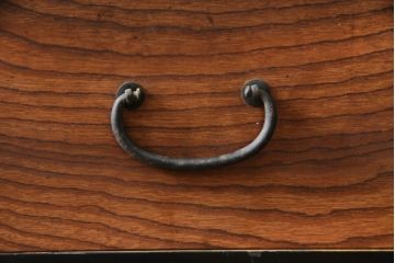 和製アンティーク　前板欅(ケヤキ)材　モダンデザインで現代のお部屋にも取り入れやすいサイドボード(水屋箪笥、戸棚、サイドキャビネット、食器棚)(R-078010)