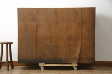 和製アンティーク　前板欅(ケヤキ)材　モダンデザインで現代のお部屋にも取り入れやすいサイドボード(水屋箪笥、戸棚、サイドキャビネット、食器棚)(R-078010)