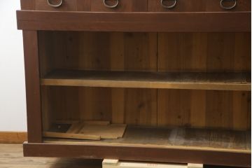 和製アンティーク　美品!!　丸桟の引き戸が上品な重ね水屋箪笥(食器棚、戸棚、収納棚、キャビネット)(R-078011)