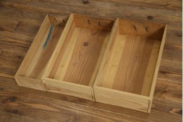 和製アンティーク　美品!!　丸桟の引き戸が上品な重ね水屋箪笥(食器棚、戸棚、収納棚、キャビネット)(R-078011)