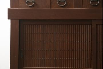 和製アンティーク　美品!!　丸桟の引き戸が上品な重ね水屋箪笥(食器棚、戸棚、収納棚、キャビネット)(R-078011)