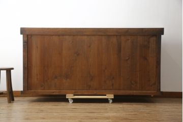 和製アンティーク　美品!!　丸桟の引き戸が上品な水屋箪笥サイドボード(食器棚、戸棚、収納棚、サイドキャビネット)(R-078012)