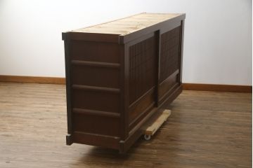 和製アンティーク　美品!!　丸桟の引き戸が上品な水屋箪笥サイドボード(食器棚、戸棚、収納棚、サイドキャビネット)(R-078013)