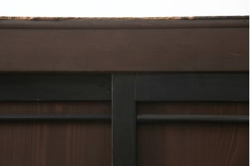 和製アンティーク　重厚!!　引き出し前板欅(ケヤキ)材　透かし彫り入り布団箪笥(夜具箪笥、水屋箪笥、収納棚、戸棚、キャビネット)(R-078014)