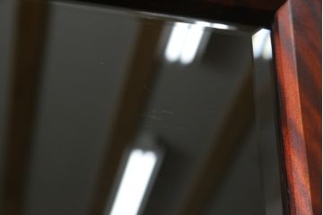中古　美品!!　国産民芸家具　重厚感のある佇まいが魅力的なキャビネット(食器棚、飾り棚、収納棚、戸棚、カップボード)(R-078015)