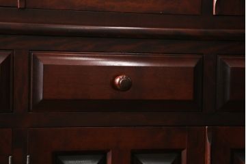 中古　美品!!　国産民芸家具　重厚感のある佇まいが魅力的なキャビネット(食器棚、飾り棚、収納棚、戸棚、カップボード)(R-078015)