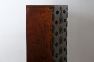 中古　美品　岩谷堂箪笥　存在感のある金具と美しい杢目が目を惹く整理箪笥(和タンス、収納箪笥、衣装箪笥、引き出し、チェスト)(R-078016)