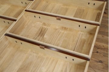中古　美品　岩谷堂箪笥　存在感のある金具と美しい杢目が目を惹く整理箪笥(和タンス、収納箪笥、衣装箪笥、引き出し、チェスト)(R-078016)
