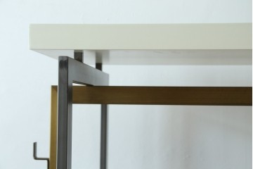 中古　美品!!　スタイリッシュなアパレル用ハンガーラック　(R-078018)