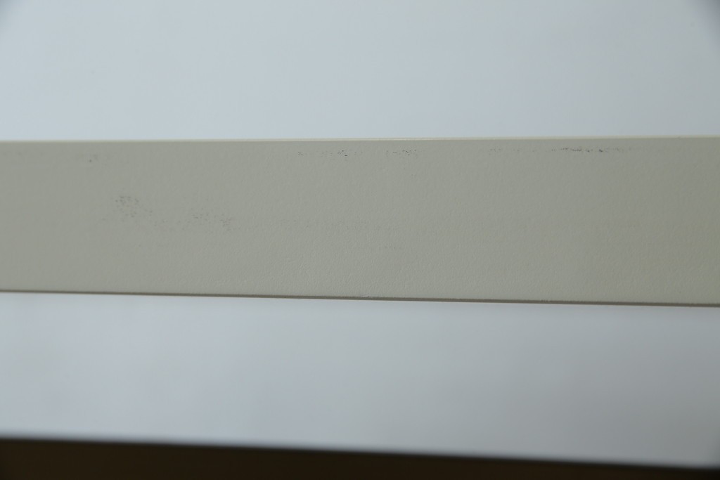 中古　美品!!　直線的なデザインがスタイリッシュなアパレル用ハンガーラック　(R-078019)