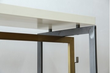 中古　美品!!　直線的なデザインがスタイリッシュなアパレル用ハンガーラック　(R-078019)