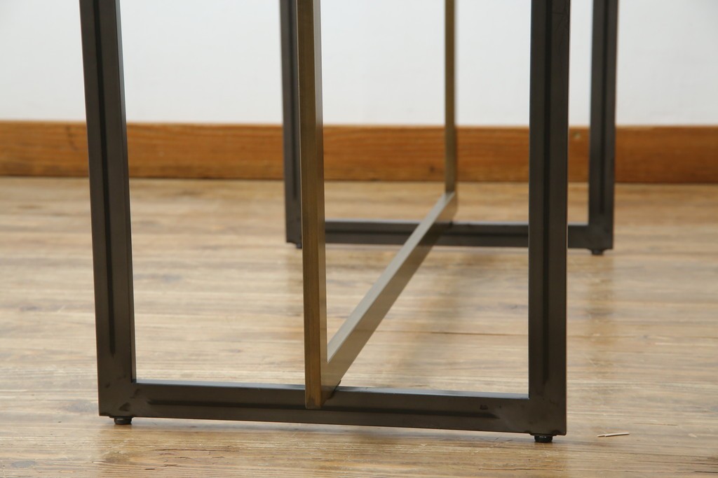 中古　美品!!　直線的なデザインがスタイリッシュなアパレル用ハンガーラック　(R-078019)