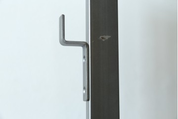中古　美品!!　スタイリッシュなアパレル用ハンガーラック　(R-078020)
