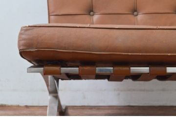 ビンテージ　本革　Knoll(ノル)　スタイリッシュなデザインでお部屋の雰囲気をカッコよくしてくれるバルセロナチェア(ラウンジチェア、1人掛けソファ、椅子、イス、ヴィンテージ)(R-078026)