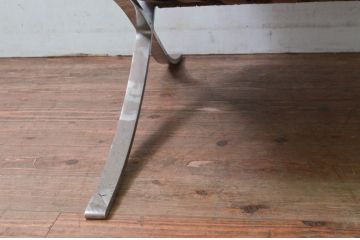 ビンテージ　本革　Knoll(ノル)　スタイリッシュなデザインでお部屋の雰囲気をカッコよくしてくれるバルセロナチェア(ラウンジチェア、1人掛けソファ、椅子、イス、ヴィンテージ)(R-078026)