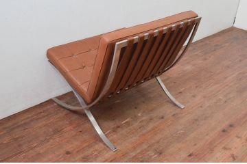 ビンテージ　本革　Knoll(ノル)　スタイリッシュなデザインでお部屋の雰囲気をカッコよくしてくれるバルセロナチェア(ラウンジチェア、1人掛けソファ、椅子、イス、ヴィンテージ)(R-078026)