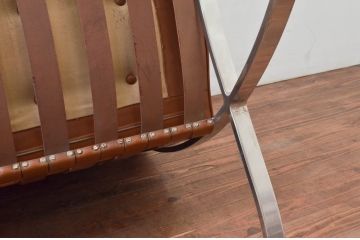 ビンテージ　本革　Knoll(ノル)　スタイリッシュなデザインでお部屋の雰囲気をカッコよくしてくれるバルセロナチェア(ラウンジチェア、1人掛けソファ、椅子、イス、ヴィンテージ)(R-078026)
