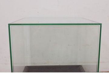 中古　シンプルなデザインのアパレル用展示ケース(ガラスケース、ショーケース、店舗什器)(R-078028)