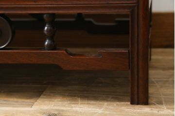 和製ビンテージ　花梨(カリン)材　薄型　コレクションをお洒落にディスプレイできる違い棚のガラスケース(Gケース、ショーケース、キャビネット、飾り棚、陳列棚、店舗什器、ヴィンテージ)(R-078043)