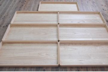 中古　伝統工芸品　金具に上品な花の図柄をあしらった加茂総桐箪笥(胴丸、総桐たんす、着物箪笥、衣装箪笥、和タンス、引き出し、チェスト、バラ売り可能)(R-078044)
