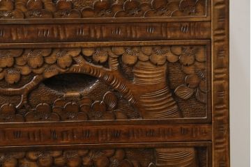 中古　美品　伝統工芸　軽井沢彫り　力強い桜の木の彫刻が目を引く小引き出し(小物収納、サイドチェスト、引き出し)(R-078047)