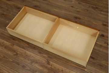 中古　美品!!　三越家具(現カントリーハウス)　Brugge(ブルージュ)　シンプルなデザインで取り入れやすいブックケース(本箱、本棚、書棚、収納棚、戸棚、キャビネット、飾り棚)(R-078050)