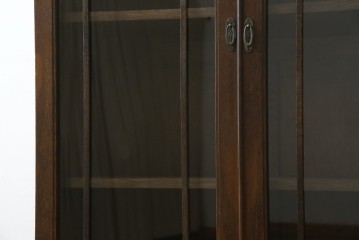 和製アンティーク　ナラ材　昔懐かしい雰囲気漂う脚付きブックケース　(R-078051)