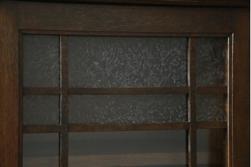 和製アンティーク　ナラ材　昔懐かしい雰囲気漂う脚付きブックケース　(R-078051)