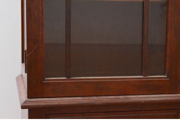 和製アンティーク　ナラ材　昔懐かしい雰囲気漂う脚付きブックケース(本箱、本棚、書棚、収納棚、戸棚、キャビネット、飾り棚)(R-078051)
