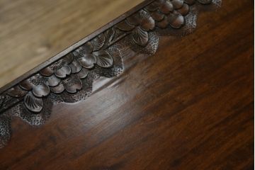 中古　美品!!　軽井沢彫り　咲き誇る桜の彫刻が華やかなドレッサー(鏡台、化粧台、ミラー)(R-078053)