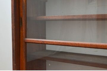 和製ビンテージ　使い込まれた風合いが味わい深いシンプルなサイドボード(収納棚、ガラス戸棚、飾り棚、陳列棚、サイドキャビネット、ヴィンテージ)(R-078060)