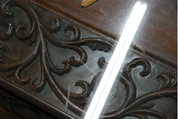 和製ヴィンテージ　最高級　総紫檀(シタン)彫刻　まるで美術品!!　置いてあるだけで存在感を放つ花鳥図と龍の総彫りが見事な座卓　定価約170万円　(R-078065)