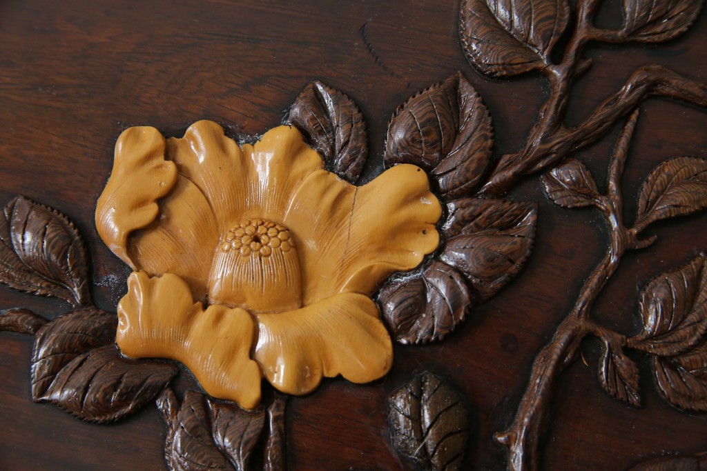 和製ヴィンテージ　最高級　総紫檀(シタン)彫刻　まるで美術品!!　置いてあるだけで存在感を放つ花鳥図と龍の総彫りが見事な座卓　定価約170万円　(R-078065)