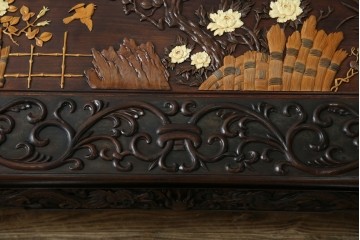 和製ヴィンテージ　最高級　総紫檀(シタン)彫刻　まるで美術品!!　置いてあるだけで存在感を放つ花鳥図と龍の総彫りが見事な座卓　定価約170万円　(R-078065)