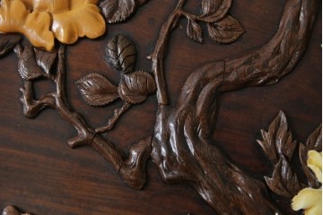 和製ヴィンテージ　最高級　総紫檀(シタン)彫刻　まるで美術品!!　置いてあるだけで存在感を放つ花鳥図と龍の総彫りが見事な座卓　定価約170万円　(R-078065)