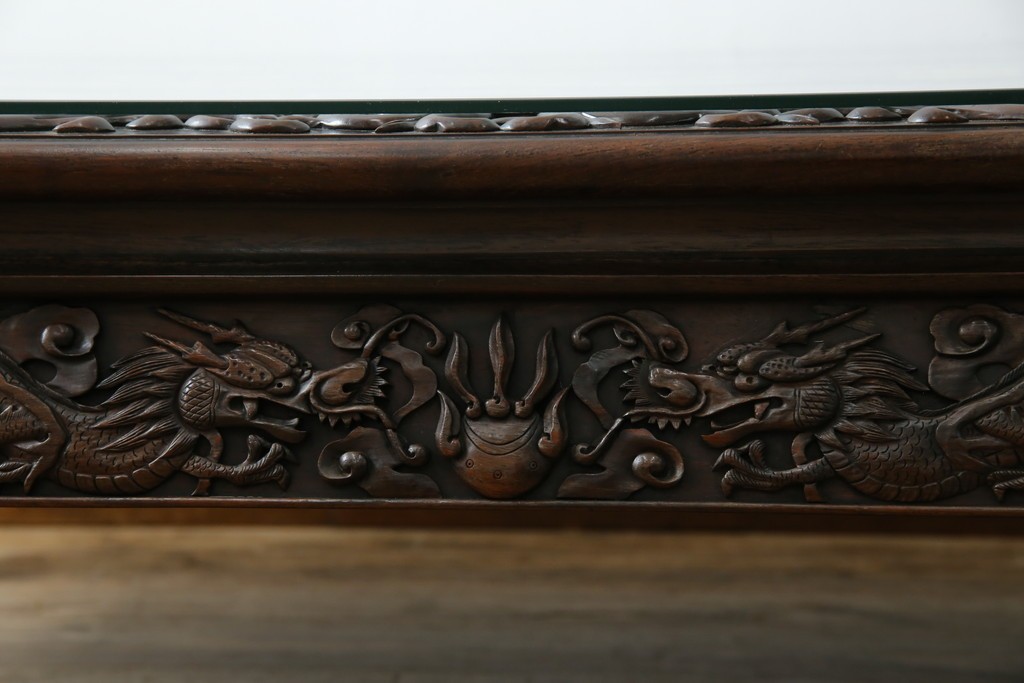 和製ヴィンテージ　最高級　総紫檀(シタン)彫刻　まるで美術品!!　置いてあるだけで存在感を放つ花鳥図と龍の総彫りが見事な座卓　定価約170万円　(R-078065)