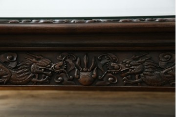 和製ヴィンテージ　最高級　総紫檀(シタン)彫刻　まるで美術品!!　置いてあるだけで存在感を放つ花鳥図と龍の総彫りが見事な座卓　定価約170万円　(R-078065)