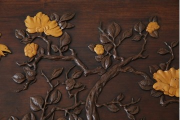 和製ヴィンテージ　最高級　総紫檀(シタン)彫刻　まるで美術品!!　置いてあるだけで存在感を放つ花鳥図と龍の総彫りが見事な座卓　定価約170万円　(R-078065)