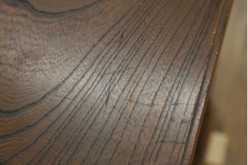 和製アンティーク　三方欅(ケヤキ)材　前面玉杢　黒柿材の縁がアクセントの茶箪笥　(R-078067)