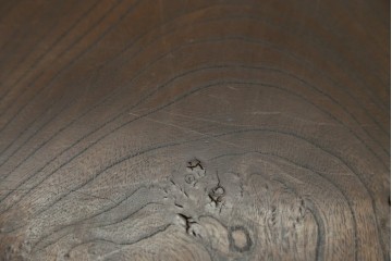 和製アンティーク　三方欅(ケヤキ)材　前面玉杢　黒柿材の縁がアクセントの茶箪笥　(R-078067)