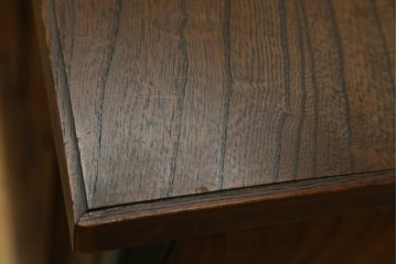 和製アンティーク　三方欅(ケヤキ)材　前面玉杢　黒柿材の縁がアクセントの茶箪笥　(R-078067)