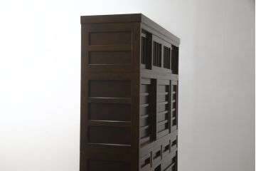 中古　美品　松本民芸家具　和モダンな雰囲気を醸し出す舞良型食器棚(キャビネット、水屋箪笥、収納棚、戸棚)(定価約133万円)(R-078077)
