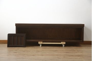 中古　美品　松本民芸家具　和モダンな雰囲気を醸し出す舞良型ローボード(テレビ台、テレビボード、リビングボード、収納棚、戸棚)(R-078078)